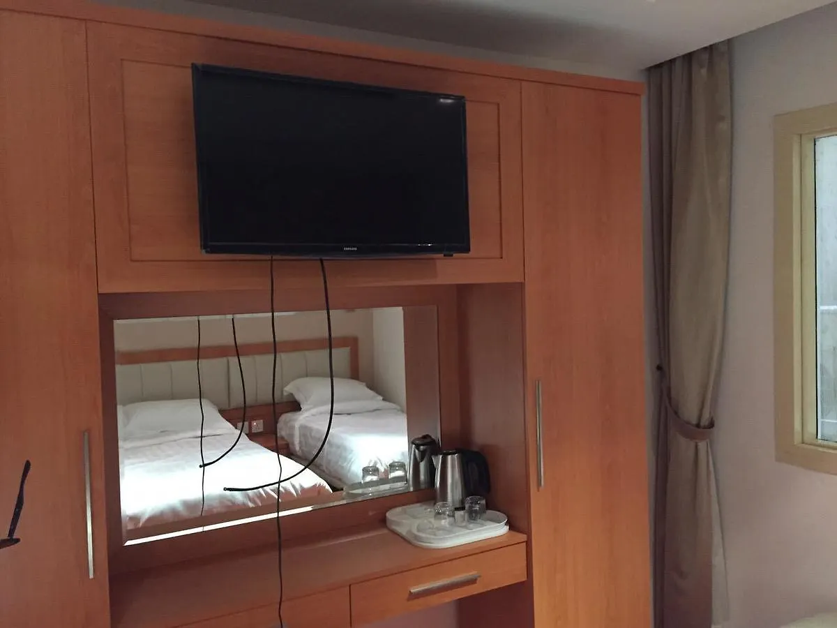 Al Qadesseya Hotel Mecca 3*,